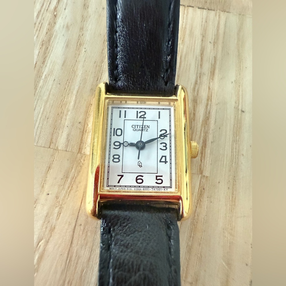 Citizen Quartz ladies tank rectangular gold tone black leather watch NEW BATTERY